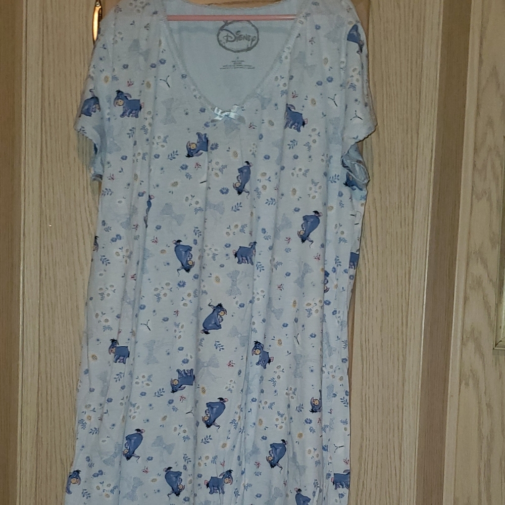 EEYORE SLEEP SHIRT
